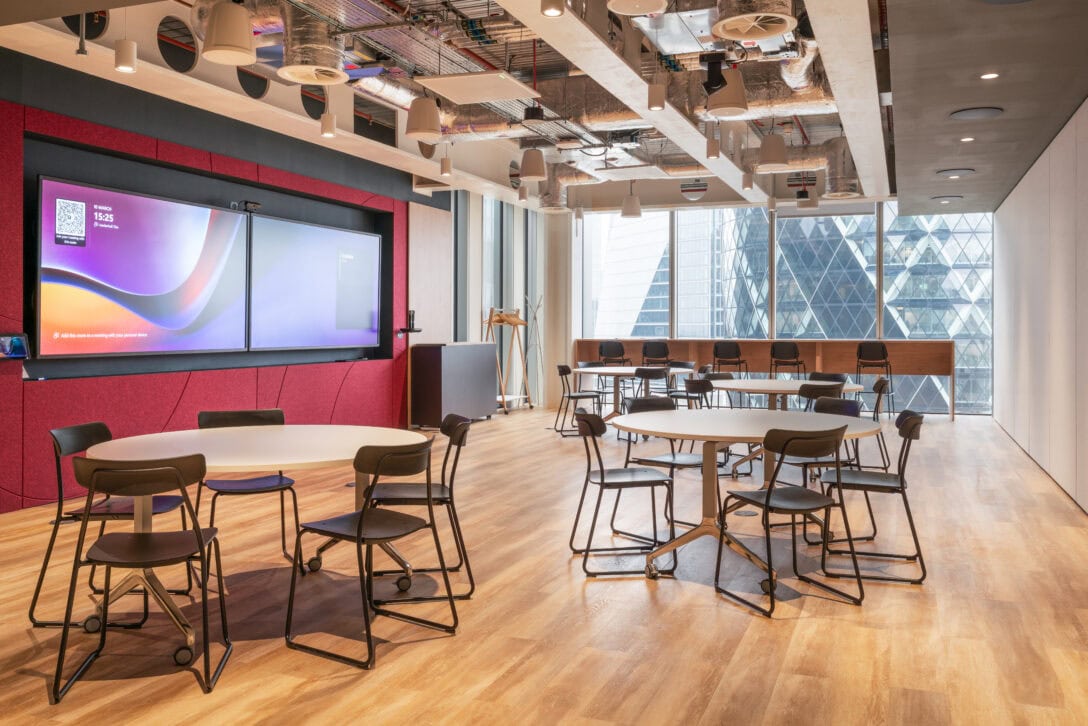 Adaptable space to be set up for project and presentations